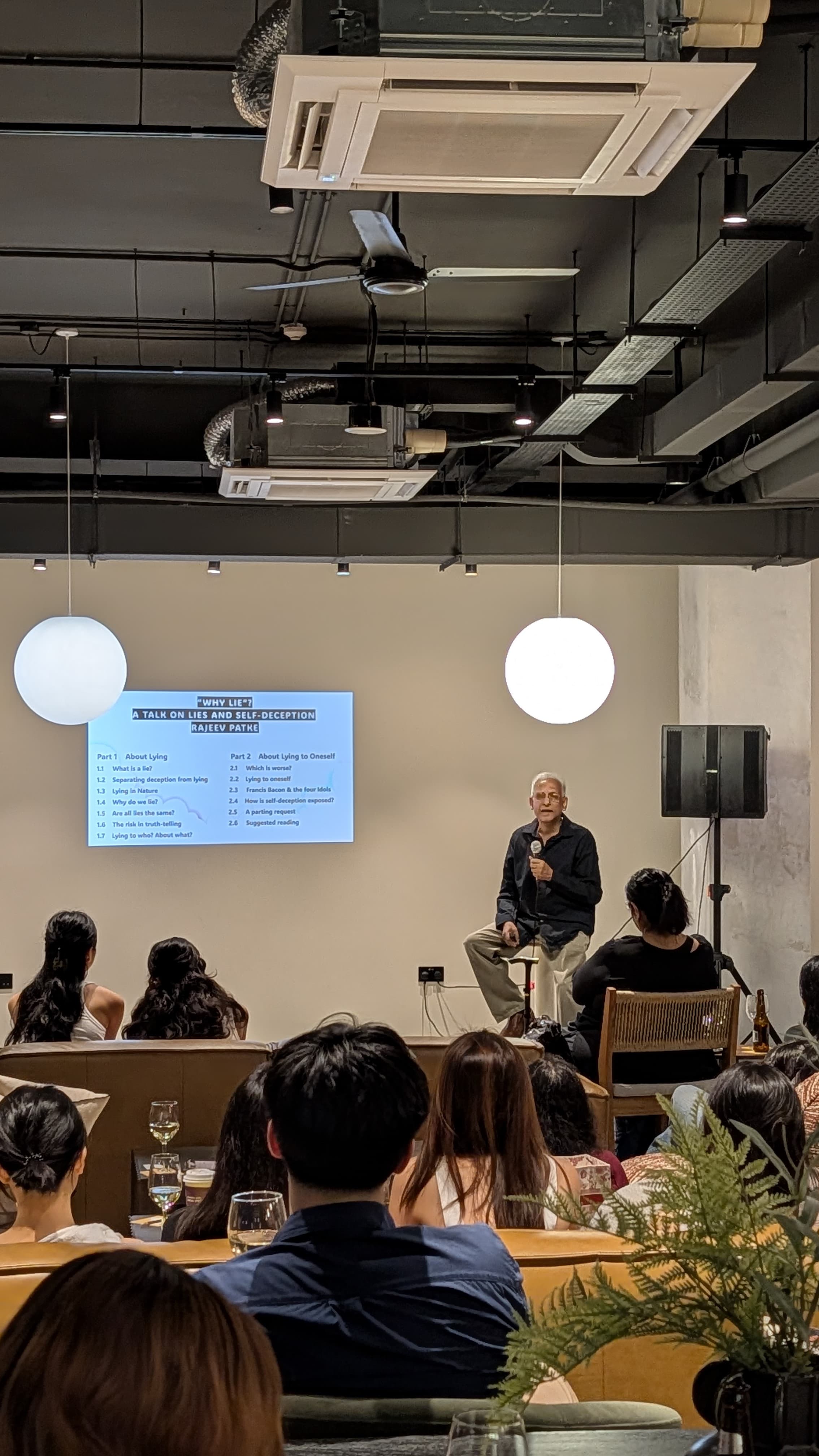 Speaker at Pour&Ponder event